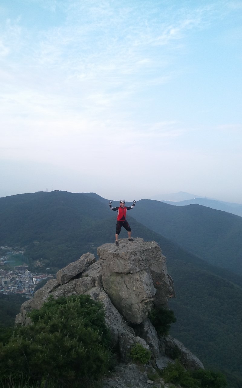산봉우리 이미지