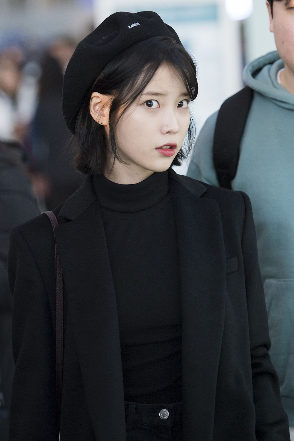 [17.01.06] 대만 출국 아이유.jpg | 인스티즈