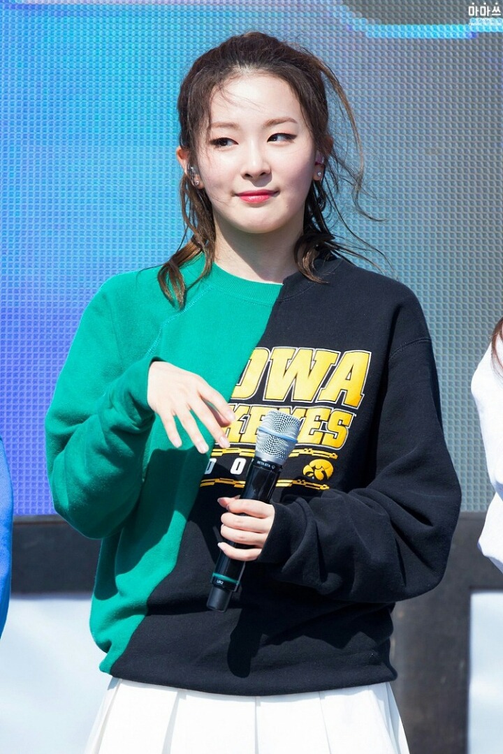무쌍커풀이 매력적인 레드벨벳 슬기 .jpgif | 인스티즈