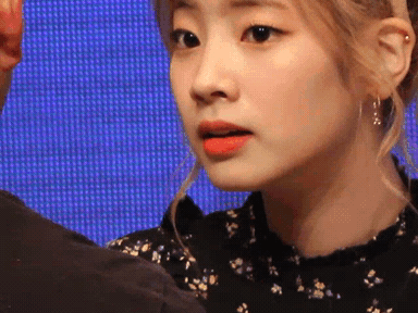 공익이 현역 군대얘기에 낄때.gif | 인스티즈