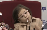 전세계에서 핫한 스타 BBC 방송사고 가족 공식 기자회견 짤.GIF | 인스티즈