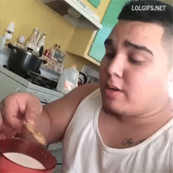 커피에 비스킷 찍어먹을때 공감 .gif | 인스티즈