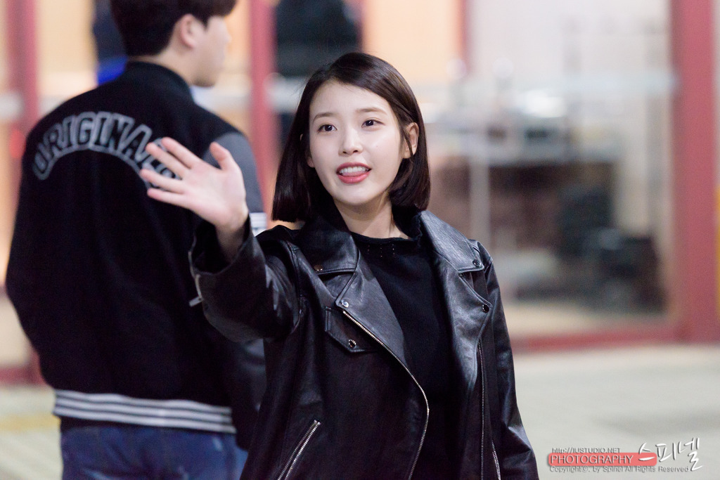 [17.04.21~23] 아이유 직찍.jpg | 인스티즈