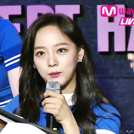 섹시VS귀엽게 윙크하는 세정이 ㄷㄷㄷ.GIF | 인스티즈