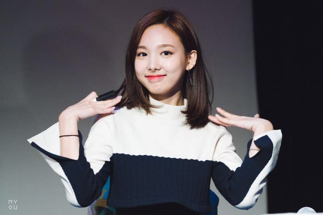 섹시해지고싶은 나연이 ㅋㅋㅋㅋㅋ | 인스티즈