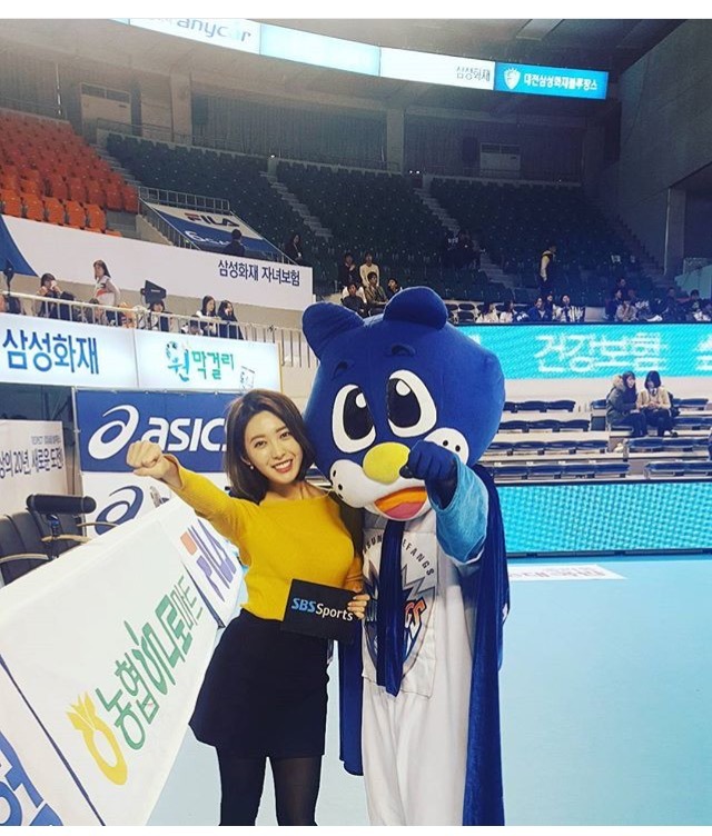 오늘자 홍재경 아나 | 인스티즈