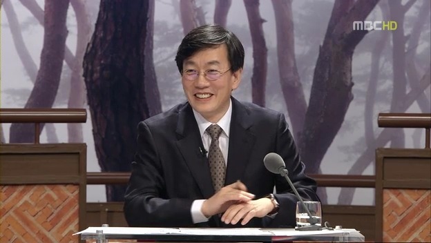 ???: 국가 원수가 능욕당하는게 그리 재미있어? | 인스티즈