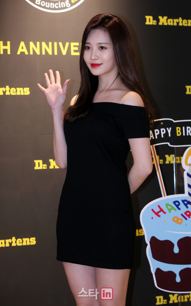 [걸스데이] 오늘자 유라.jpg | 인스티즈