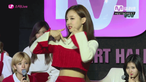 [트와이스] 족발 먹고 신난 나연이 | 인스티즈
