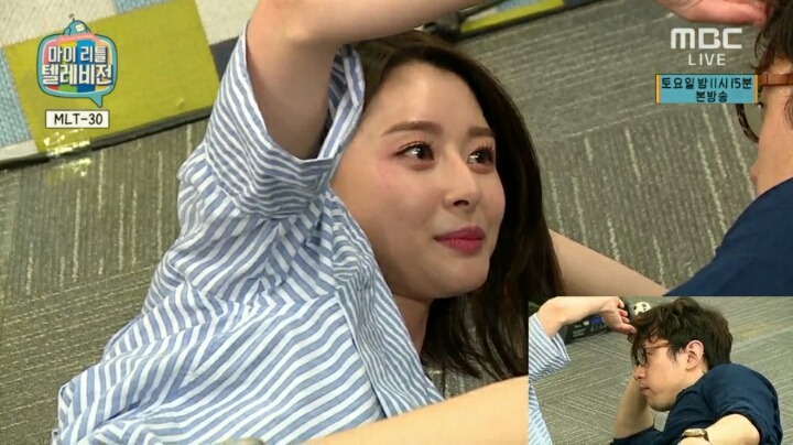 키스신에 지극히 바라보는 연기중인 모르모토 피디-헬로비너스 나라.jpg | 인스티즈