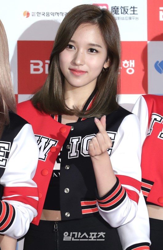 트와이스) 오늘 부산 아송페 포토월 참석모습 | 인스티즈