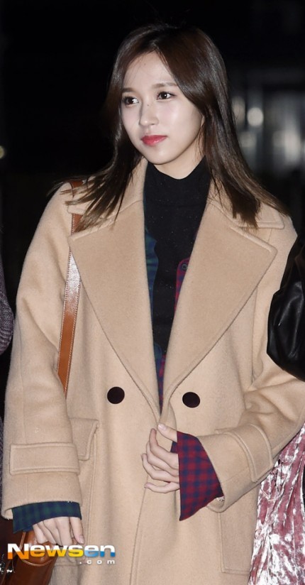 오늘자 트와이스 출근길 | 인스티즈