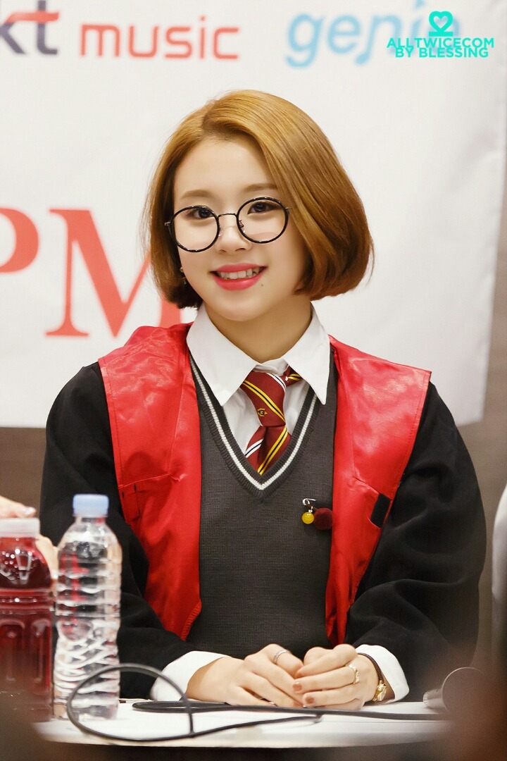 [트와이스] 안경이 잘어울리는 안경챙 | 인스티즈