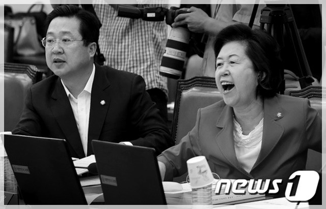 사진으로 보는 대한민국 정치 느와르 10년 (사진많음) | 인스티즈