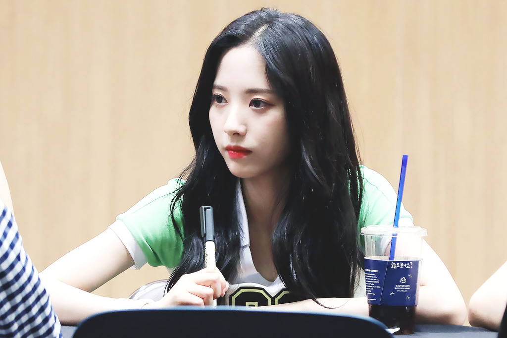짱예로운 우주소녀 보나.jpg | 인스티즈
