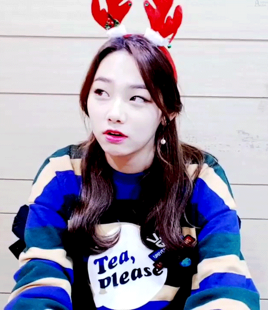 오늘 루돌프 머리띠한 강미나.gif | 인스티즈