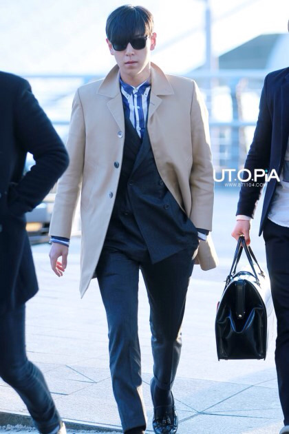 탑 이미지