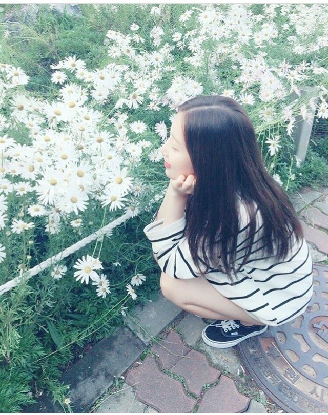 오늘자 윤채경 | 인스티즈