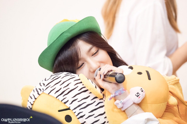 [에이핑크] 잠에서 깨어나는 건 어려운 일이라서 하영이 | 인스티즈