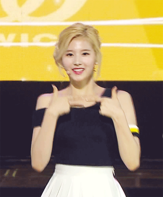 [트와이스] 뒤돌아 보는 사나 | 인스티즈