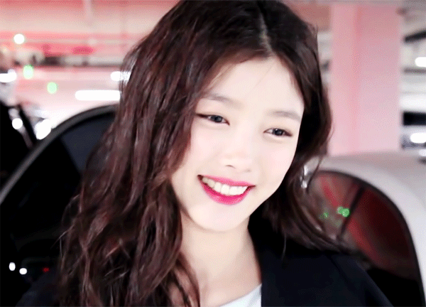 드레스여신 김유정 | 인스티즈