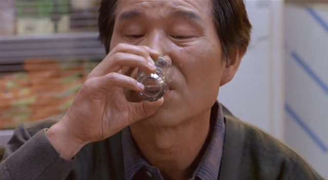 부모님이 사랑에 빠졌던 젊은날을 직접 볼 수 있게 된다면? 한국영화 '인어공주' 캡쳐 | 인스티즈