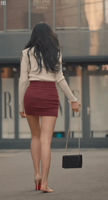 비현실적인 나라의 몸매.gif | 인스티즈