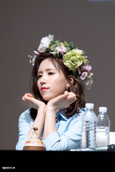 [러블리즈] 더블 1955버거 먹고 와서 명은이 | 인스티즈
