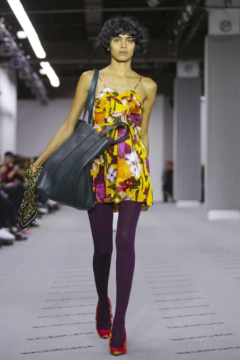 발렌시아가 2017 F/W 컬렉션 | 인스티즈