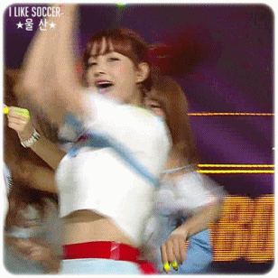 [데이터주의] 라붐에서 탱탱볼을 맡고 있는 율희.jpgif | 인스티즈
