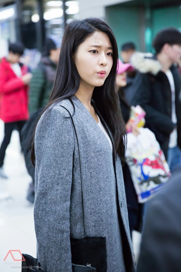 오늘자 설현이 공항짤.jpg | 인스티즈