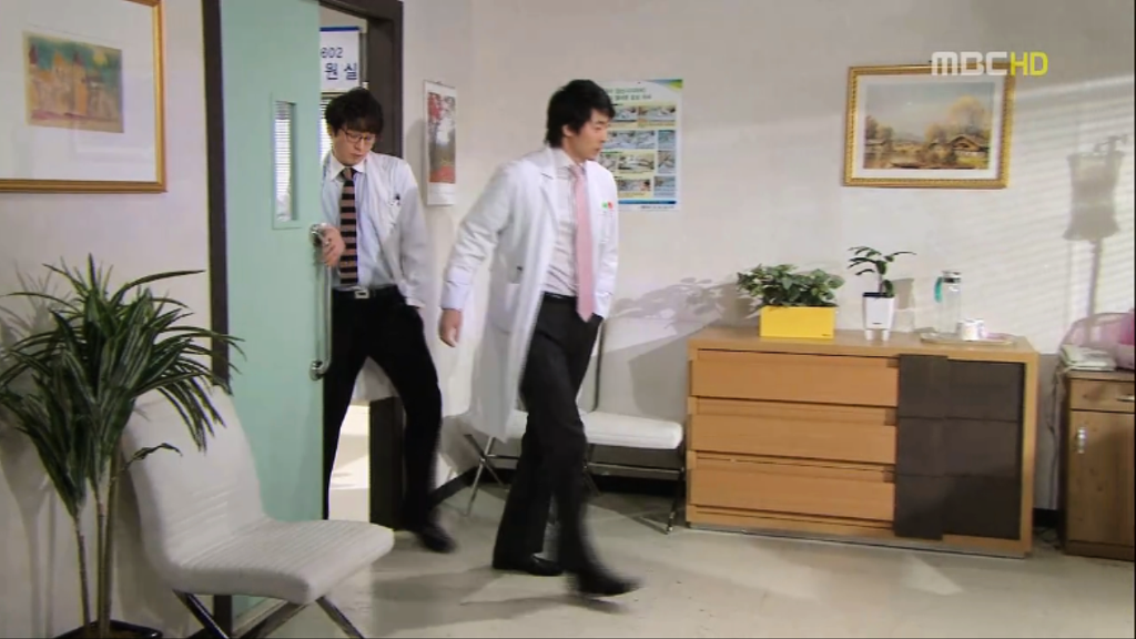 [지붕뚫고하이킥] 책임왕 황책임씨(이지훈 고자설).jpg | 인스티즈