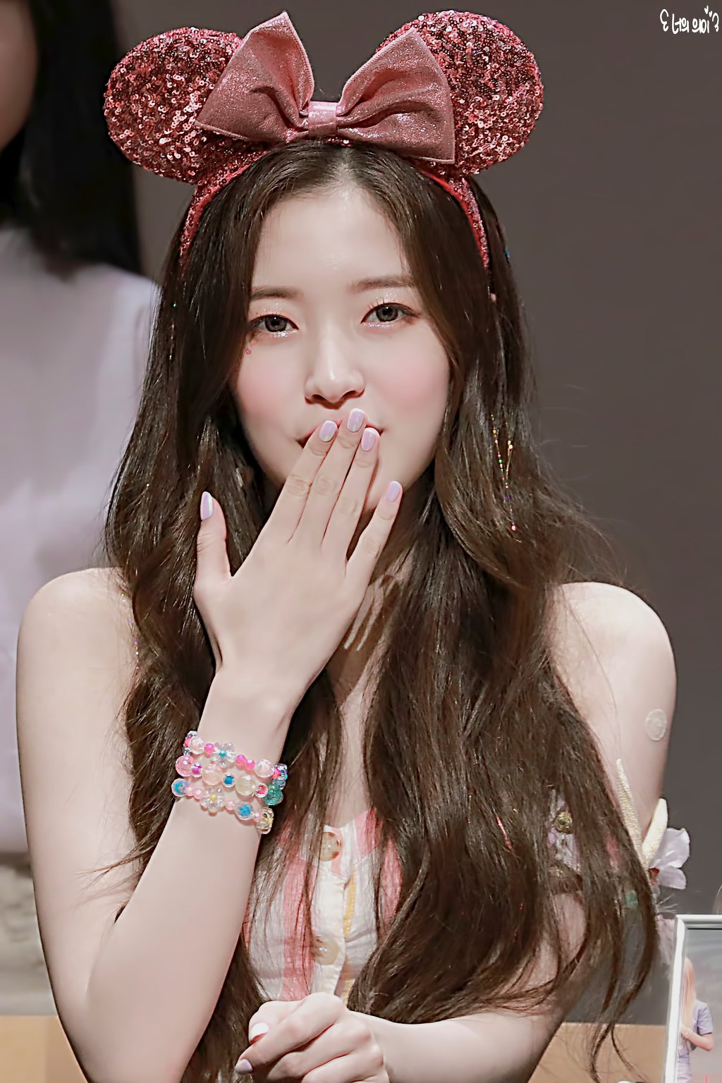 분위기보스 오마이걸 아린이.jpgif | 인스티즈