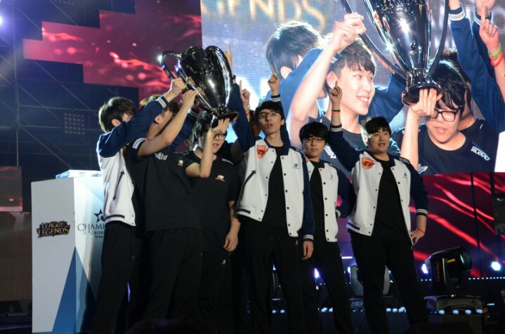 [LOL] SKT T1 팬들이 보고싶은 최고 전성기 시절 | 인스티즈