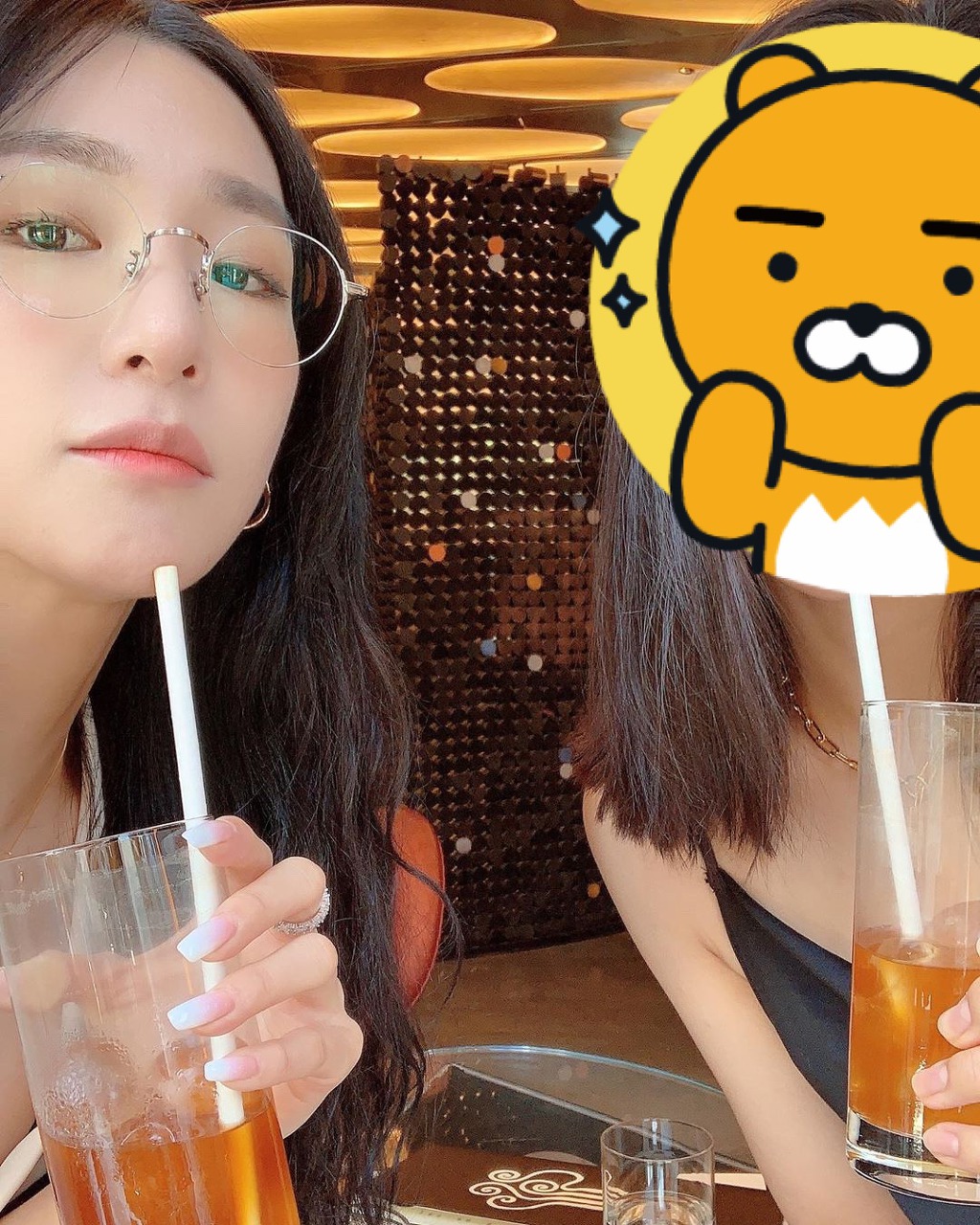 9909A0495F26EE9728C331