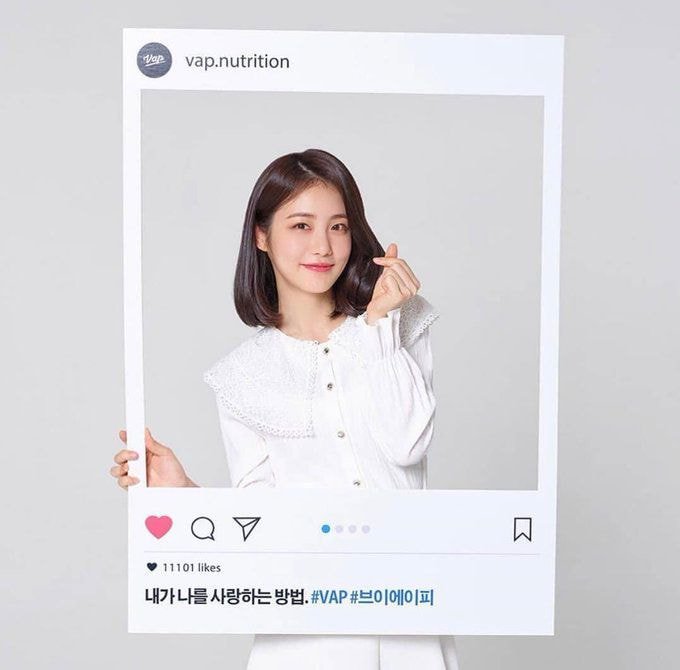 모델 이미지 잘살려서 뽑는 거 같은 신예은 광고제품 포스터들.jpg | 인스티즈