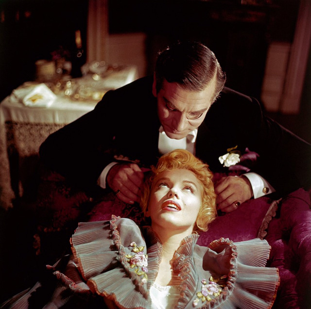 처음으로 공개된 마릴린 먼로의 사진들.jpg | 인스티즈