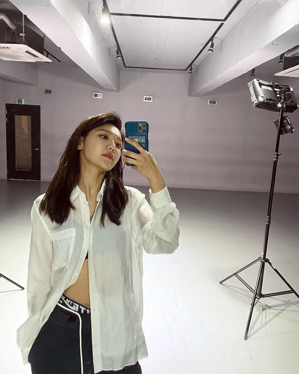 993ADC335ECA9B9C21EB5D