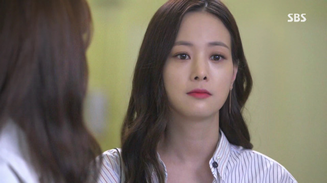 대놓고 러브라인인데 러브라인 아닌척하는 언니는 살아있다 구세경X김은향 | 인스티즈
