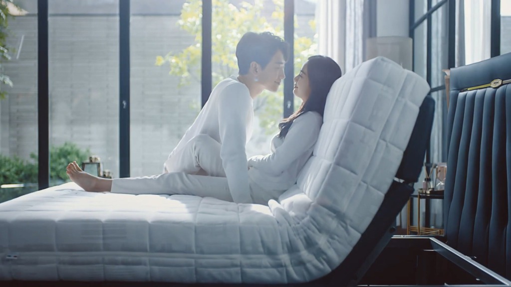 결혼 후 첫 부부동반 CF 찍은 비, 김태희 부부 | 인스티즈