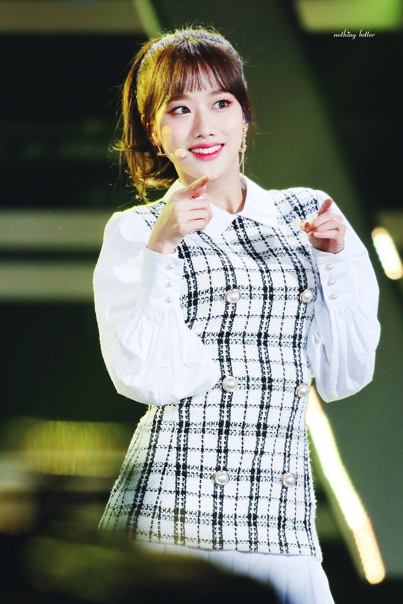 상큼하게 이쁜 에이프릴 이나은.jpgif | 인스티즈