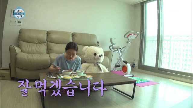 한국인의 독특한 소파 활용법.jpg | 인스티즈