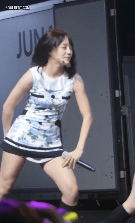 세정이의 근육 ㄷㄷㄷ.gif | 인스티즈