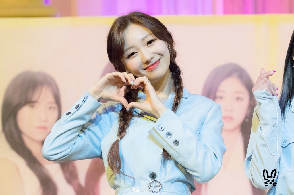 [러블리즈] 식후 커피를 거의 다 마셔가서 수정이 | 인스티즈