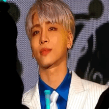 최근 콘서트 엔딩 때의 종현 | 인스티즈