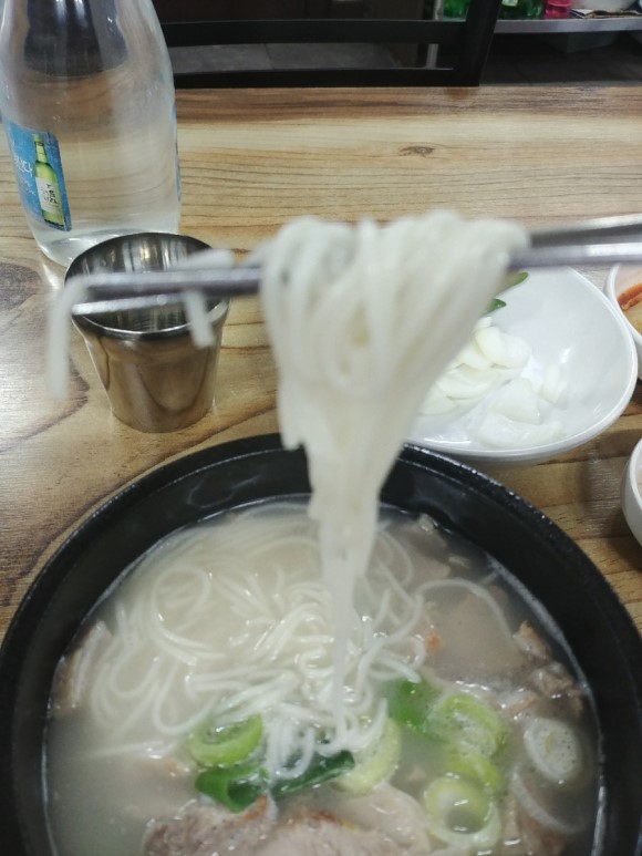 부산돼지국밥 이미지