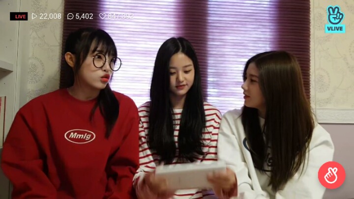V LIVE 켠 아이즈원(예나/원영/은비) | 인스티즈