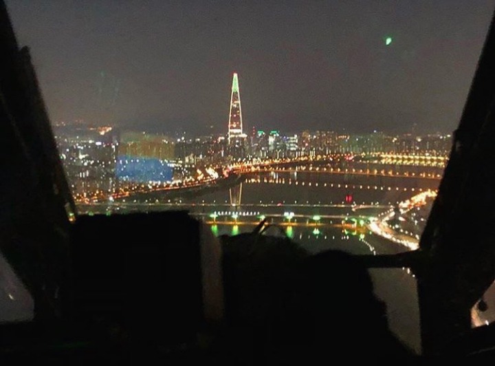 롯데타워를 보고있는 이곳은... | 인스티즈