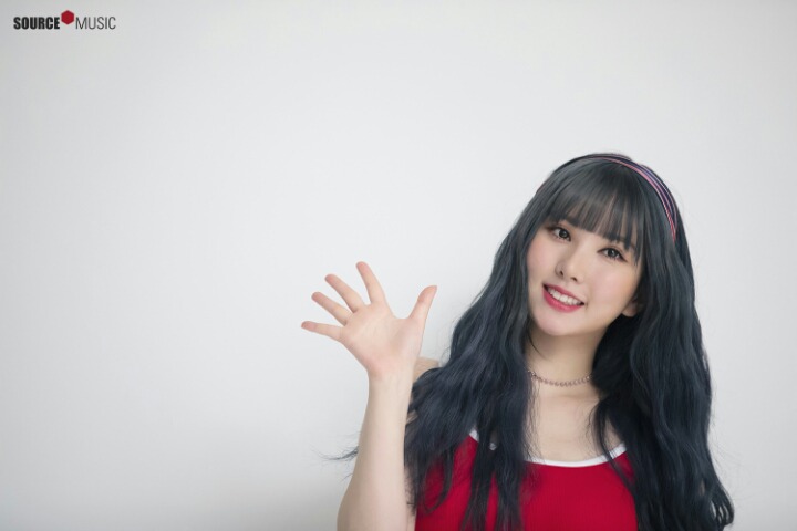 여자친구 여름여름해 자켓사진 촬영 비하인드컷.jpg | 인스티즈
