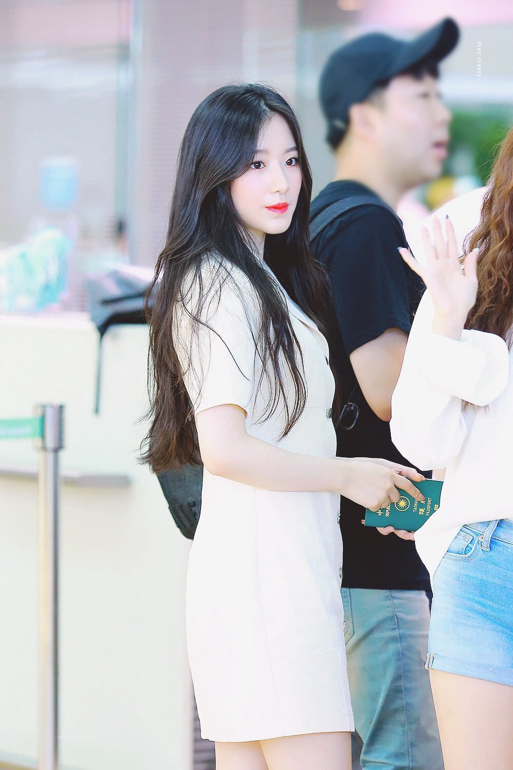 (여자)아이들의 비쥬얼담당 백설공주 슈화.jpgif (311장) | 인스티즈